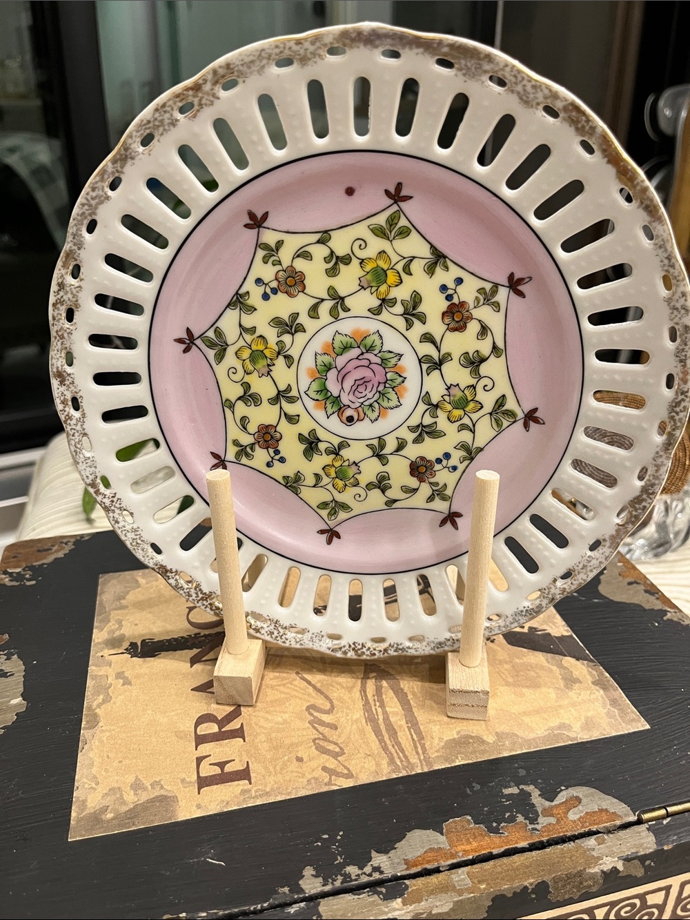 Porcelain Decorative Pink Floral Display Plate